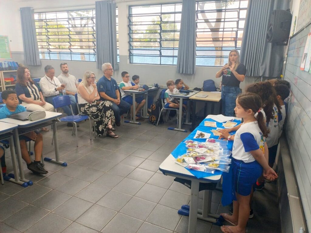 Cerca de 360 alunos do 1º e 2º ano do Ensino Fundamental da Rede Municipal de Ensino integraram o programa Líder em Mim